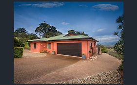A Picturesque 3 Bedroom House With Splendid Views